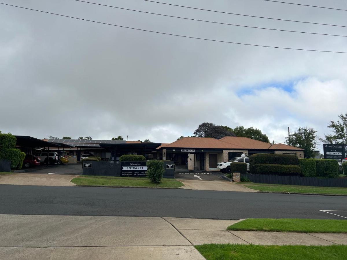 Asters On James Motor Inn Toowoomba Exteriör bild