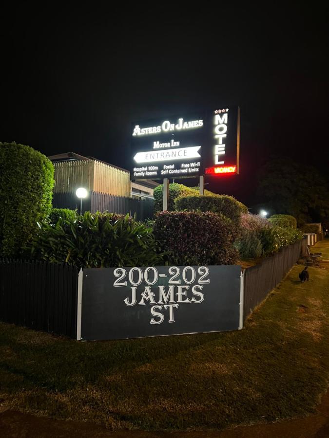 Asters On James Motor Inn Toowoomba Exteriör bild
