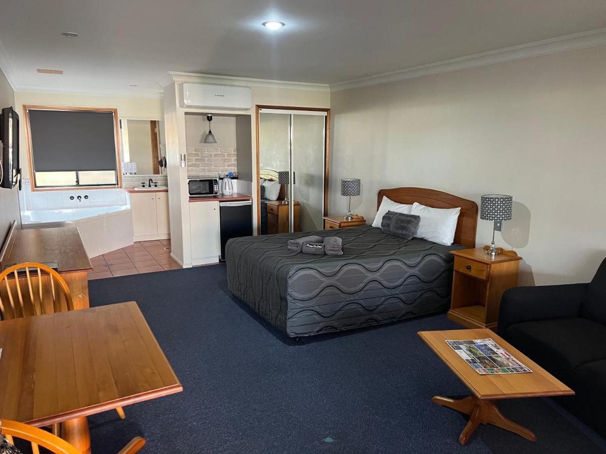 Asters On James Motor Inn Toowoomba Exteriör bild
