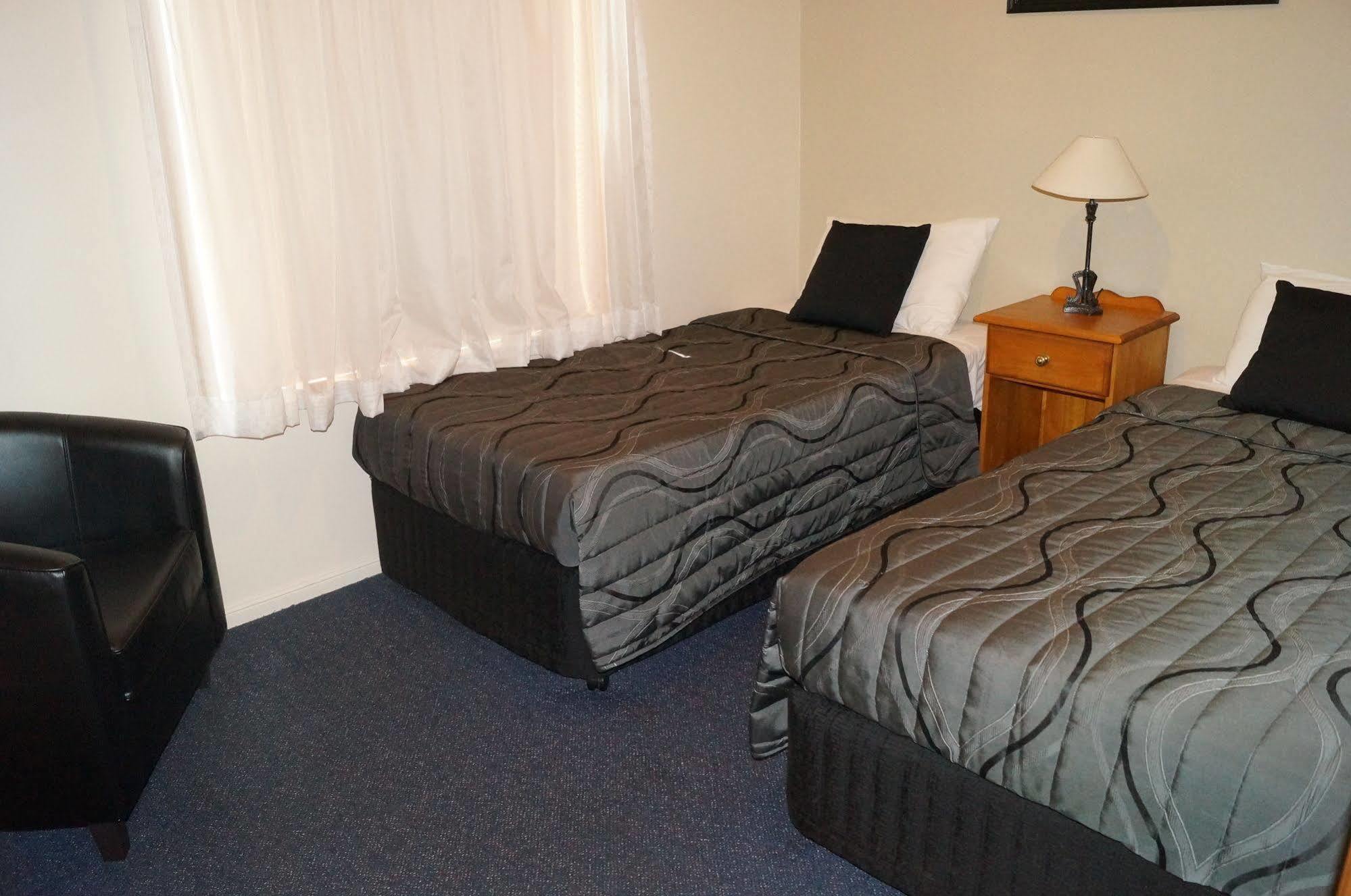 Asters On James Motor Inn Toowoomba Exteriör bild